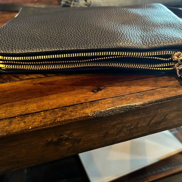 Kate spade crossbody purse - Picture 7 of 8